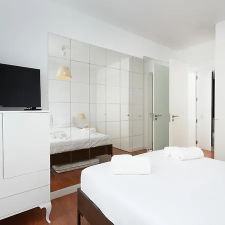 2 Bdr W/pool And Jacuzzi By Lovelystay Apartamento Portimão